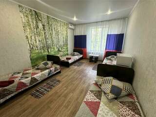 Гостевой дом Форсаж Бийск Классический четырехместный номер-4