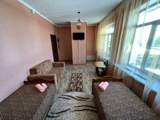 Гостевой дом Форсаж Бийск Бюджетный двухместный номер с 2 отдельными кроватями-2