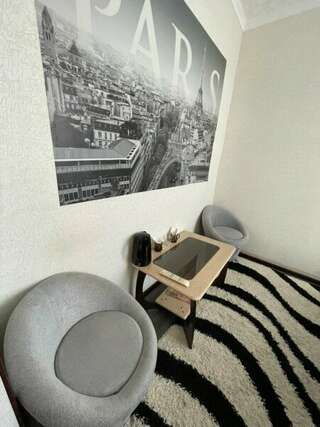 Гостевой дом Форсаж Бийск Двухместный номер Делюкс с 1 кроватью или 2 отдельными кроватями-4