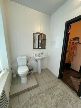 Гостевой дом Форсаж Бийск Двухместный номер Делюкс с 1 кроватью или 2 отдельными кроватями-2