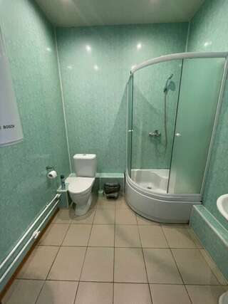 Гостевой дом Форсаж Бийск Двухместный номер Делюкс с 1 кроватью или 2 отдельными кроватями-2