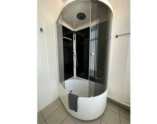 Гостевой дом Форсаж Бийск Двухместный номер Делюкс с 1 кроватью или 2 отдельными кроватями-1